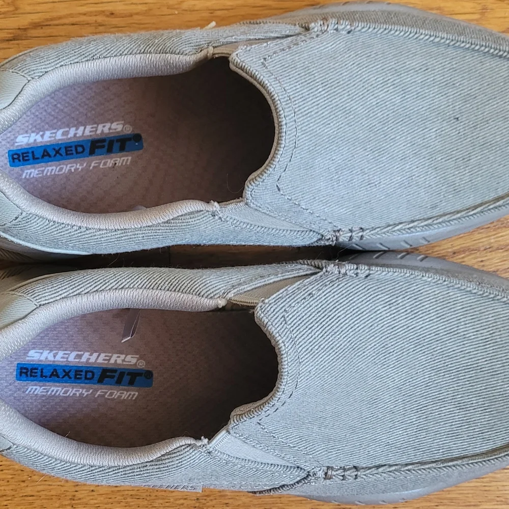 Skechers Taupe (Light Grey) Canvas Slip-On Loafers - Like New